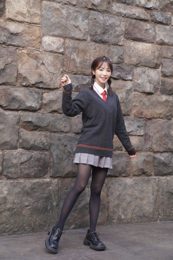 出道7周年!F奶美少女AV大胃王「桃乃木香奈」最新作扮演小恶魔痴女榨干你!-73极品番号网