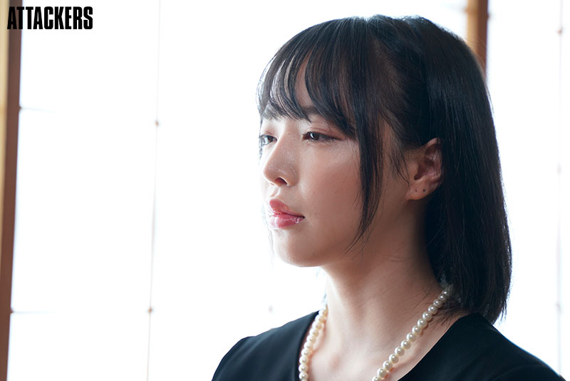 未亡人大嫂「三宫つばき」惨遭痴汉小叔盯上 在哥哥灵堂前凌辱高潮到崩溃-73极品番号网